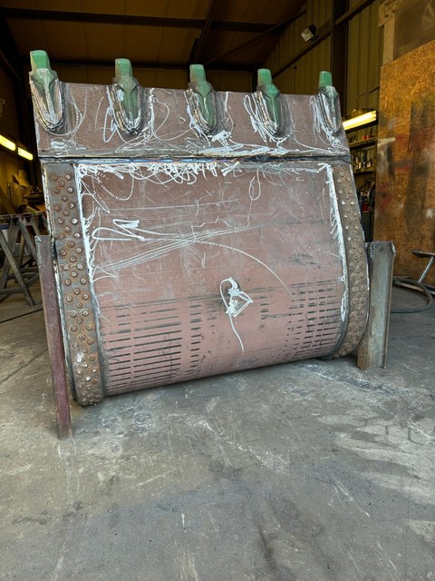 Pièce Hardox oxycoupée ou pliée
